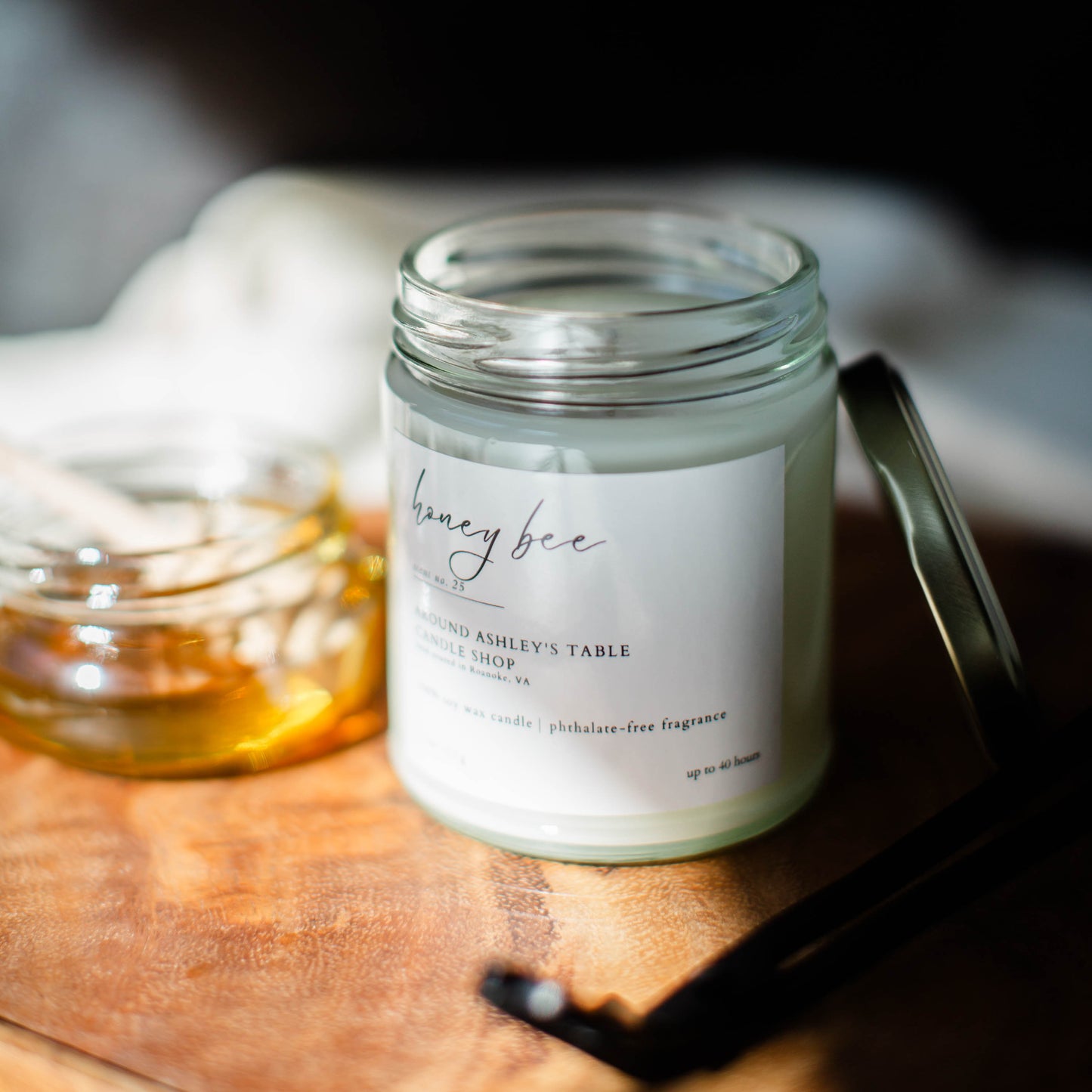 Honey Bee | 8 oz. Glass Jar Candle